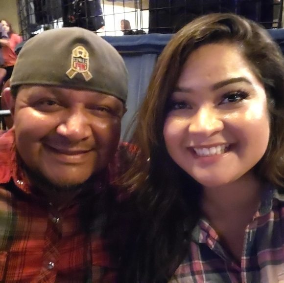 Meet your Posher, Daniela - Picture 4 of 4